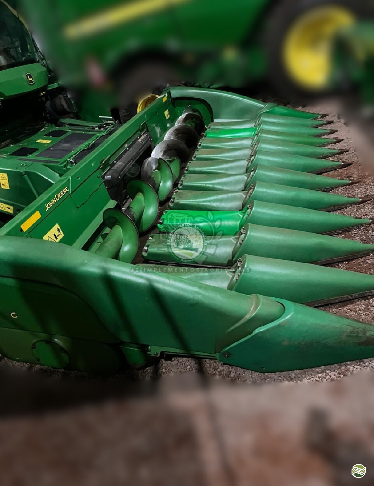 PLATAFORMA COLHEITADEIRA JOHN DEERE JOHN DEERE 611C JZ Implementos Agrícolas TOLEDO PARANÁ PR